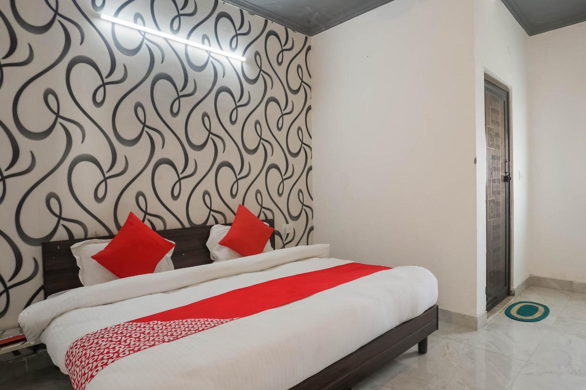 Hotel O Dream Town نيودلهي المظهر الخارجي الصورة